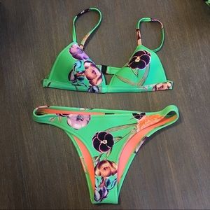TRIANGL Bikini w/ Matching Bag